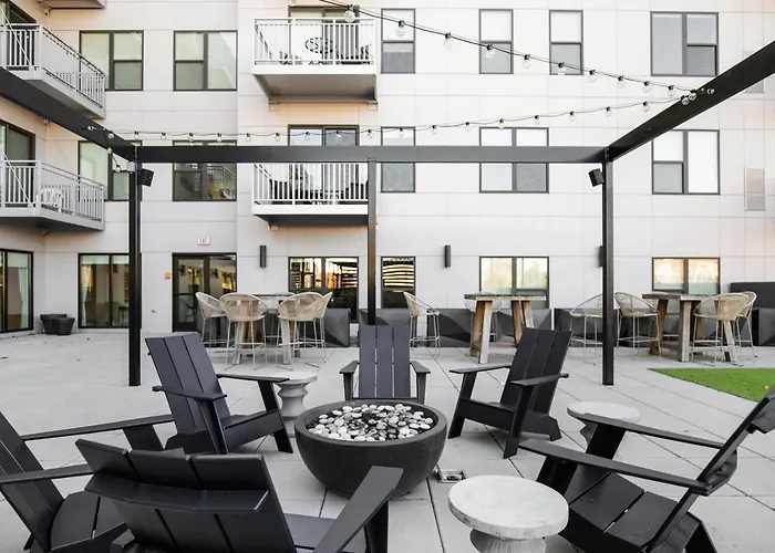 1br W Lounge Pool Gym Nr Metra Chi-860 * Elmhurst