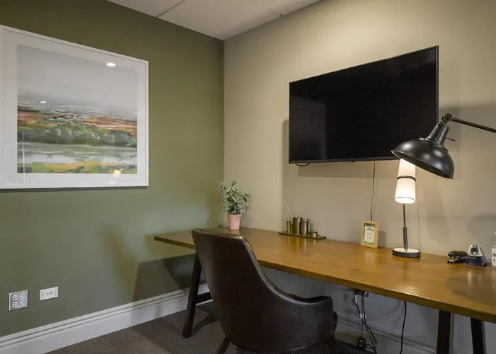 Apartment 1br W Lounge Pool Gym Nr Metra Chi-860 Elmhurst