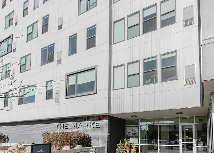 1br W Lounge Pool Gym Nr Metra Chi-860 Apartment
